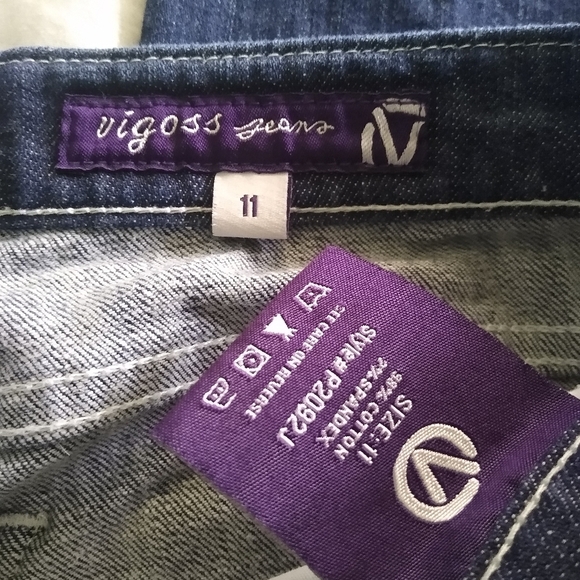 Vigoss mid rise dark wash boot cut distressed jeans Sz 11 - Picture 9 of 10